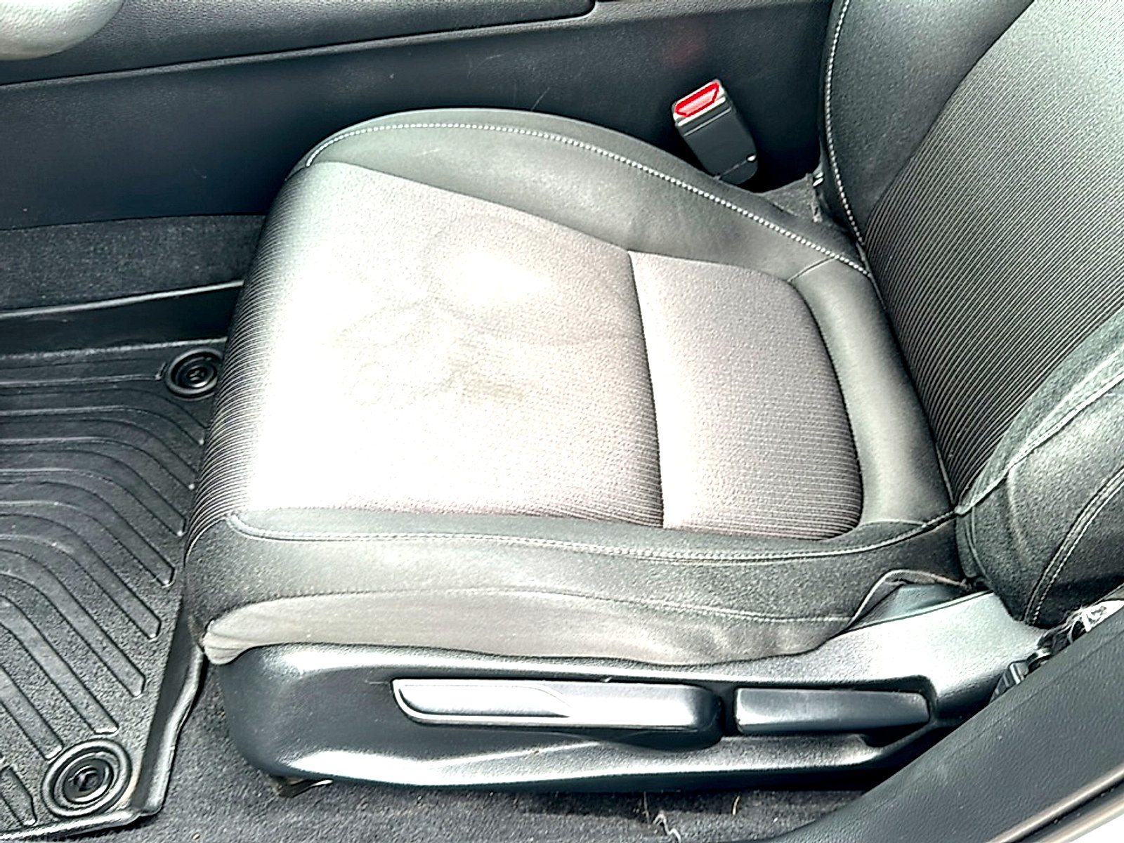 Used 2018 Honda Accord LX image 15