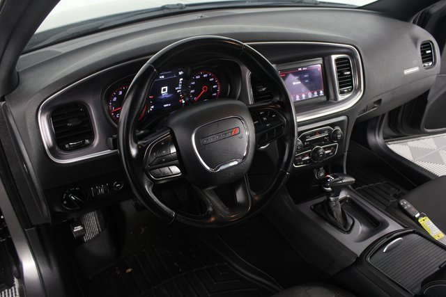 Used 2020 Dodge Charger SXT w/ Blacktop Package image 8