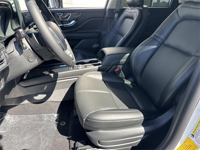 New 2026 Lincoln Corsair Premiere image 16