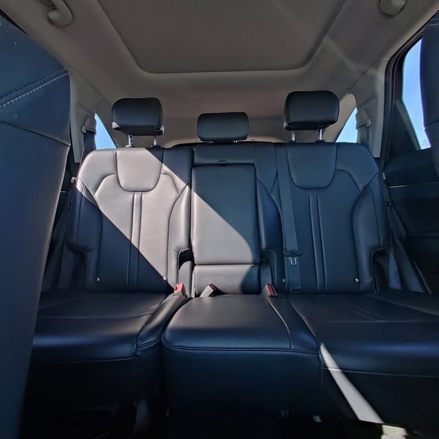 Certified 2024 Kia Sorento S w/ Panoramic Sunroof Package FWD image 30