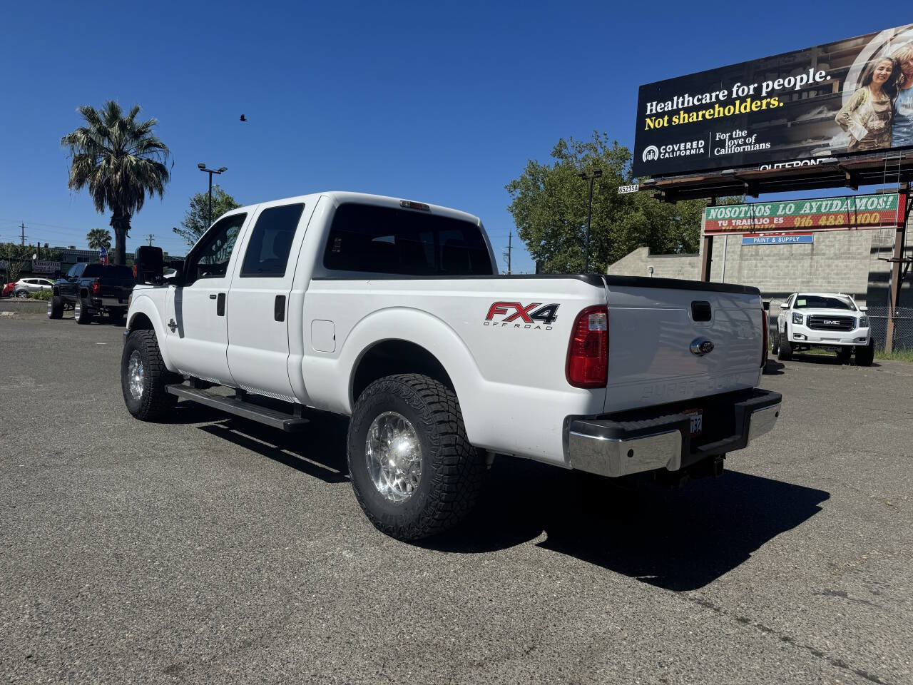 Used 2016 Ford F250 XLT w/ XLT Premium Package AWD/4WD image 5