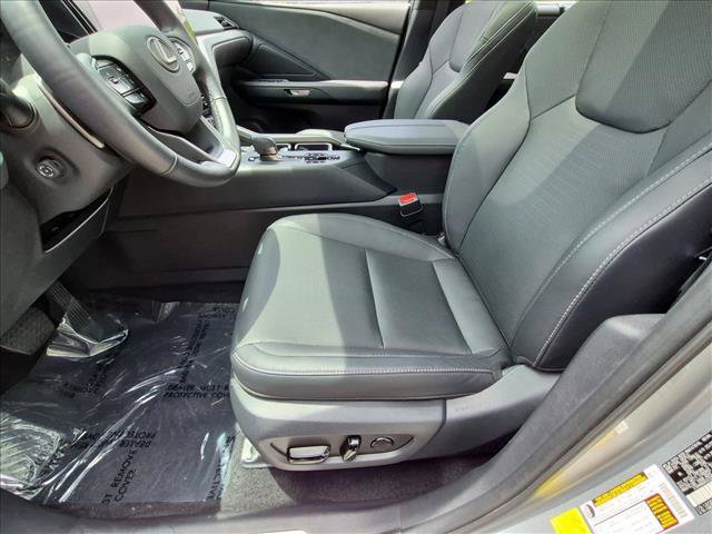 Used 2025 Lexus TX 350 AWD w/ Technology Package image 16
