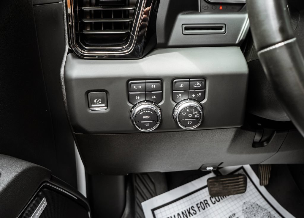 Used 2024 GMC Sierra 2500 AT4 w/ AT4 Preferred Package AWD/4WD image 18