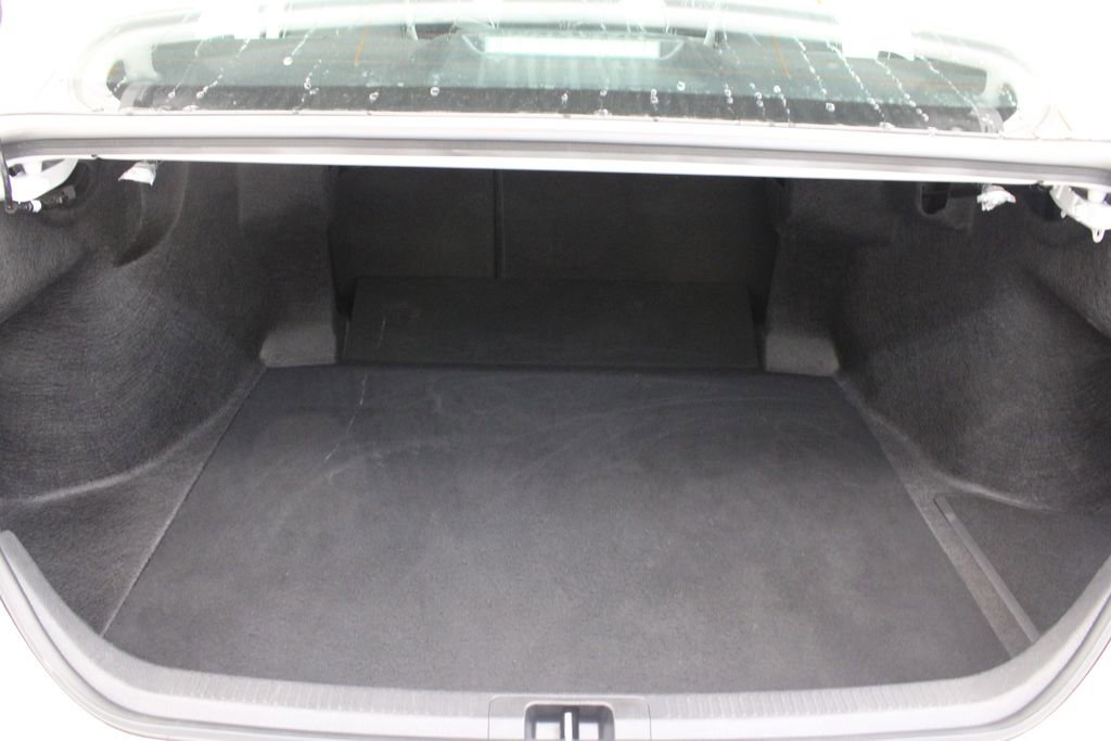 Used 2025 Toyota Camry SE FWD image 28