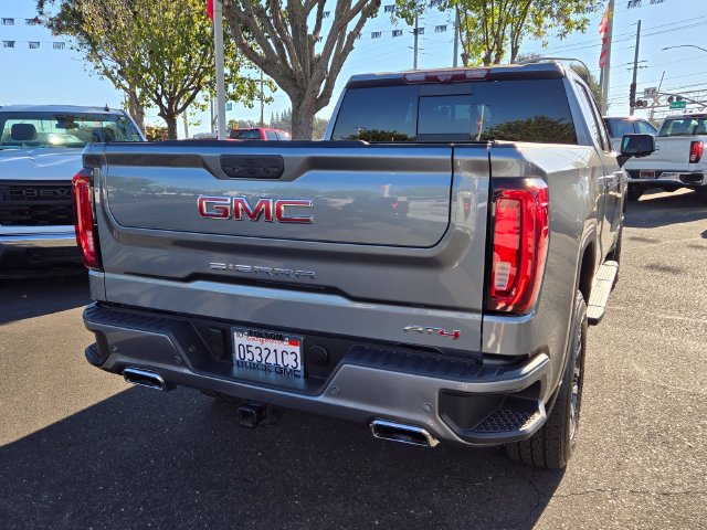 Used 2020 GMC Sierra 1500 AT4 w/ AT4 Premium Package AWD/4WD image 4