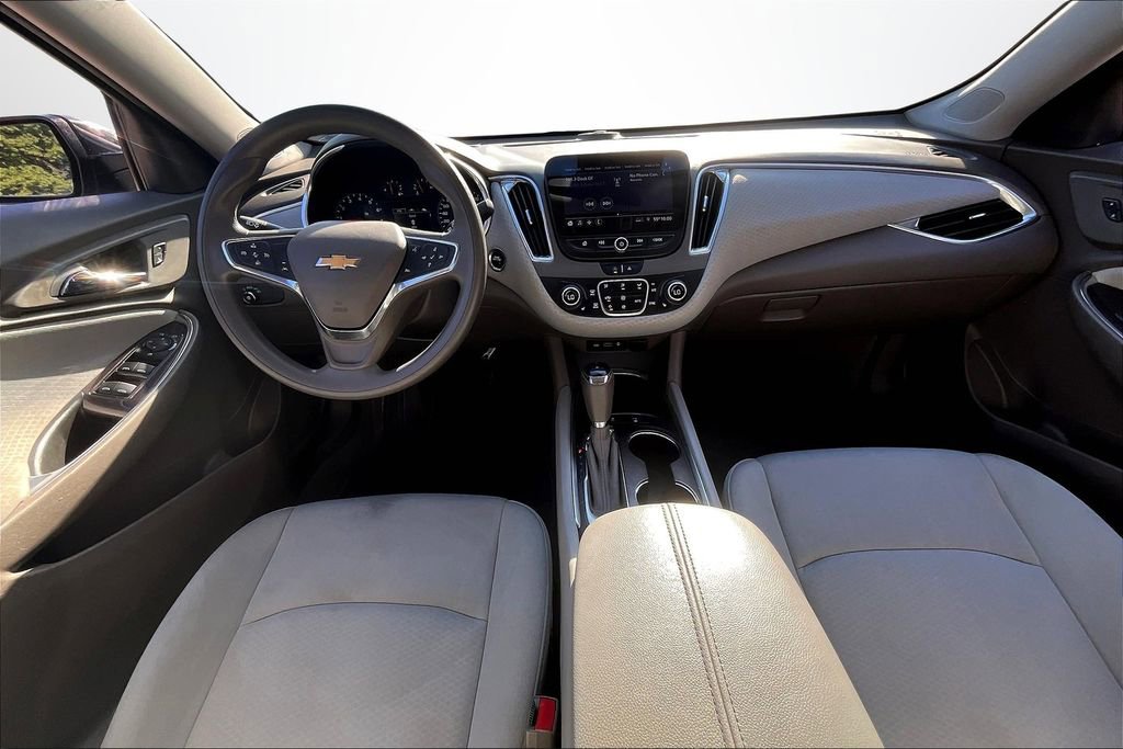 Used 2020 Chevrolet Malibu LT w/ Fleet LT Safety Plus Package image 7