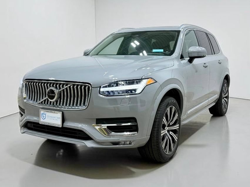 Used 2024 Volvo XC90 B5 Core w/ Protection Package Premier AWD/4WD image 9