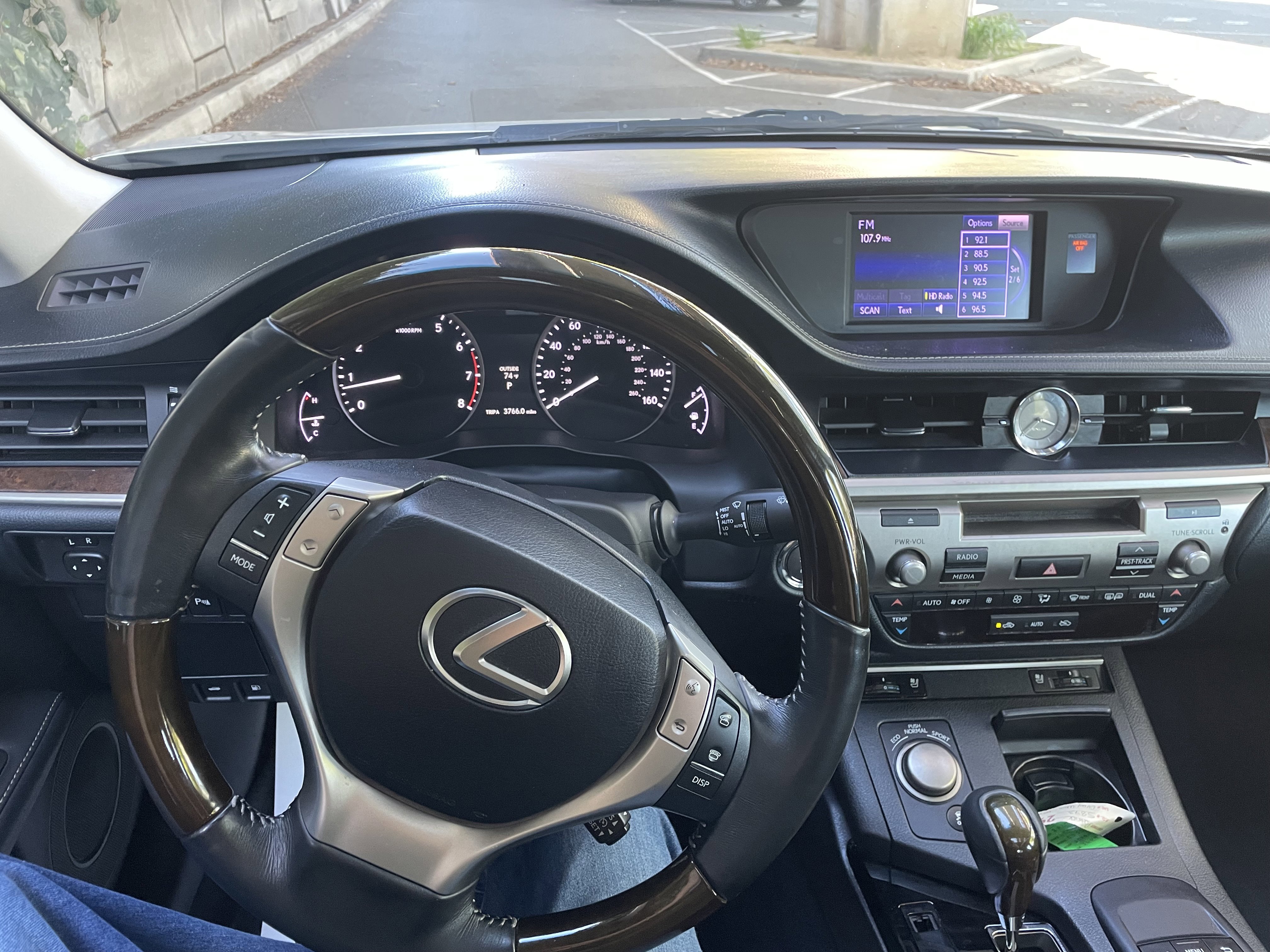 Used 2014 Lexus ES 350 w/ Premium Package image 8