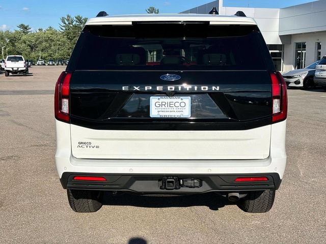 Used 2025 Ford Expedition Active AWD/4WD image 4