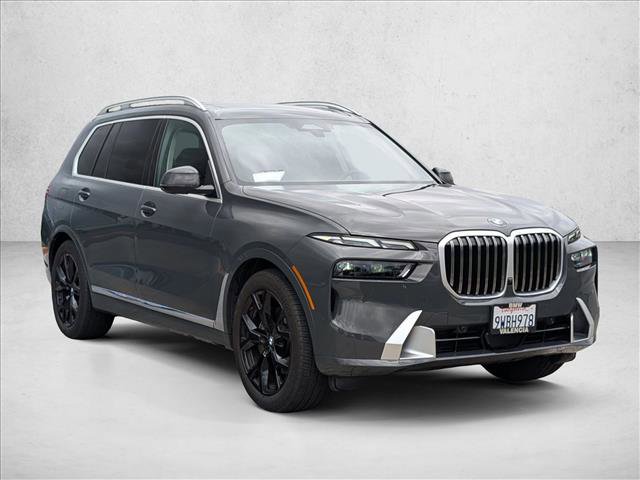 Used 2026 BMW X7 xDrive40i w/ Premium Package AWD/4WD image 3