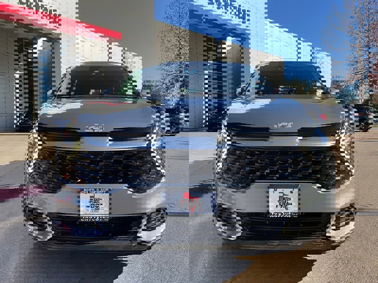 Used 2023 Kia Sportage EX image 4