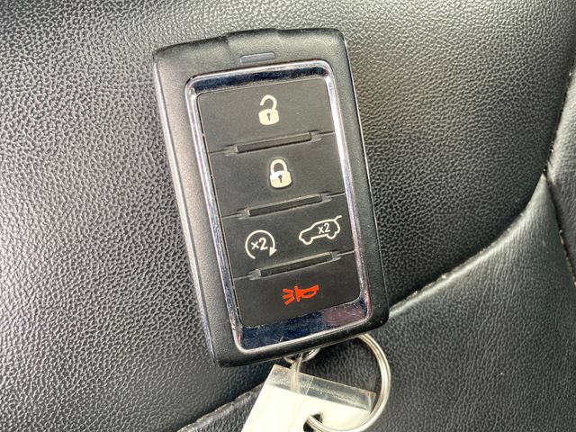 Used 2023 Jeep Grand Cherokee Limited AWD/4WD image 25