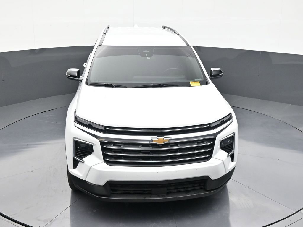 Used 2025 Chevrolet Traverse LT FWD image 19