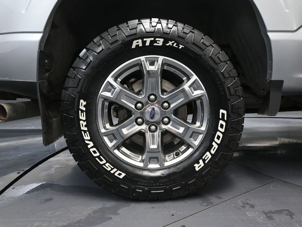 Used 2022 Ford F150 Lariat image 16