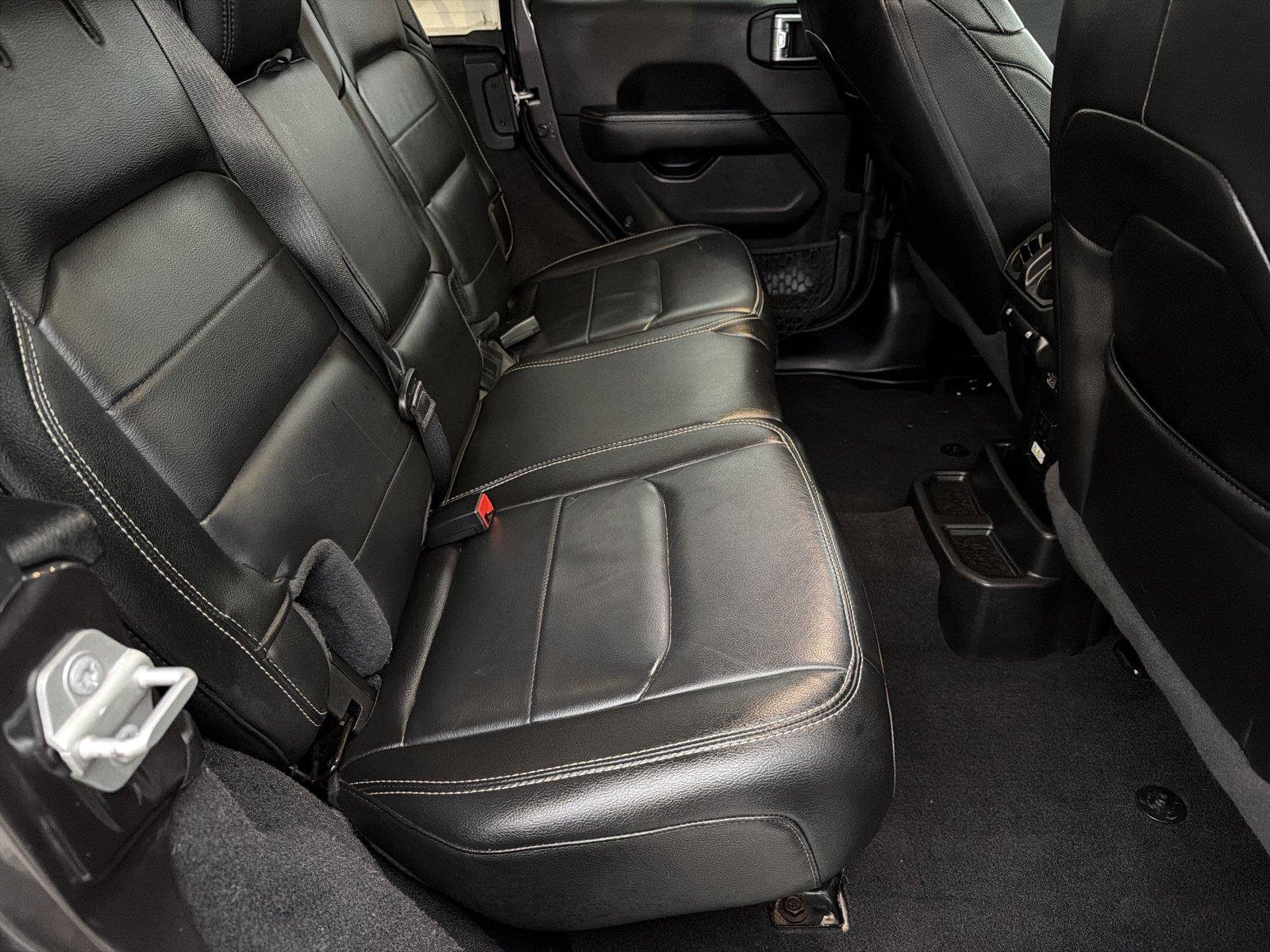 Used 2021 Jeep Wrangler Unlimited Sahara w/ Uconnect 4C Nav & Sound Group AWD/4WD image 14