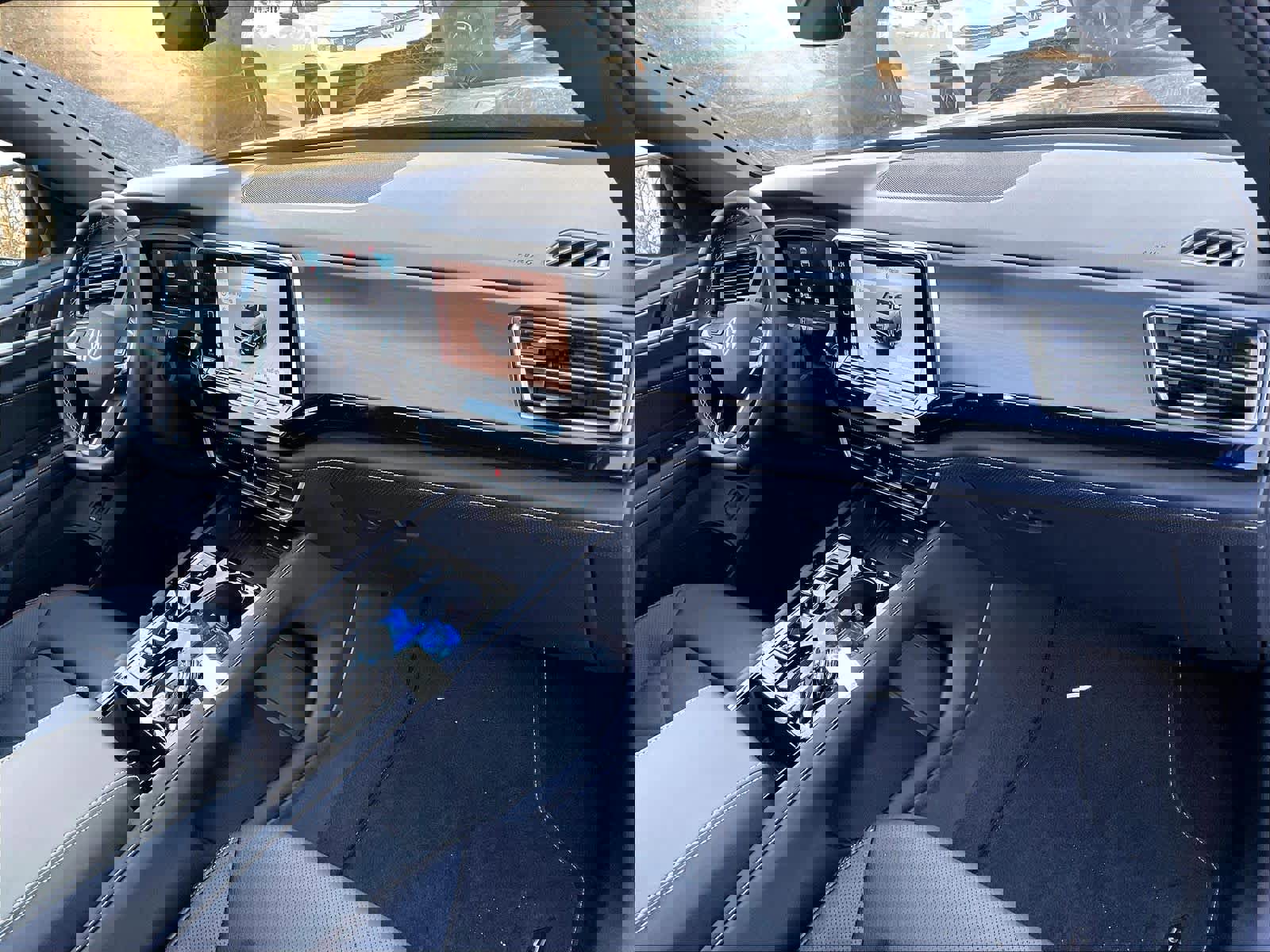 New 2026 Volkswagen Atlas Cross Sport SE image 10