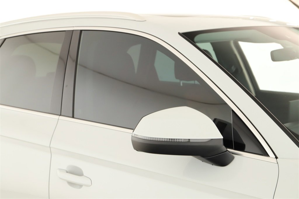 Used 2021 Audi Q5 2.0T Premium w/ Convenience Package image 32