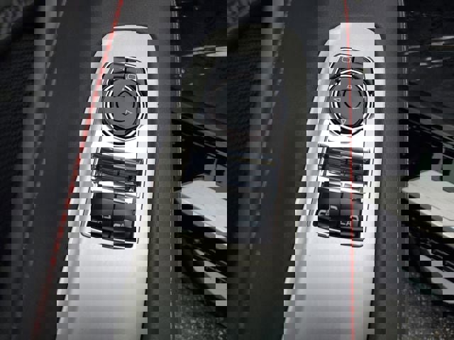 Used 2024 Chevrolet Corvette Stingray Coupe w/ 1LT image 17