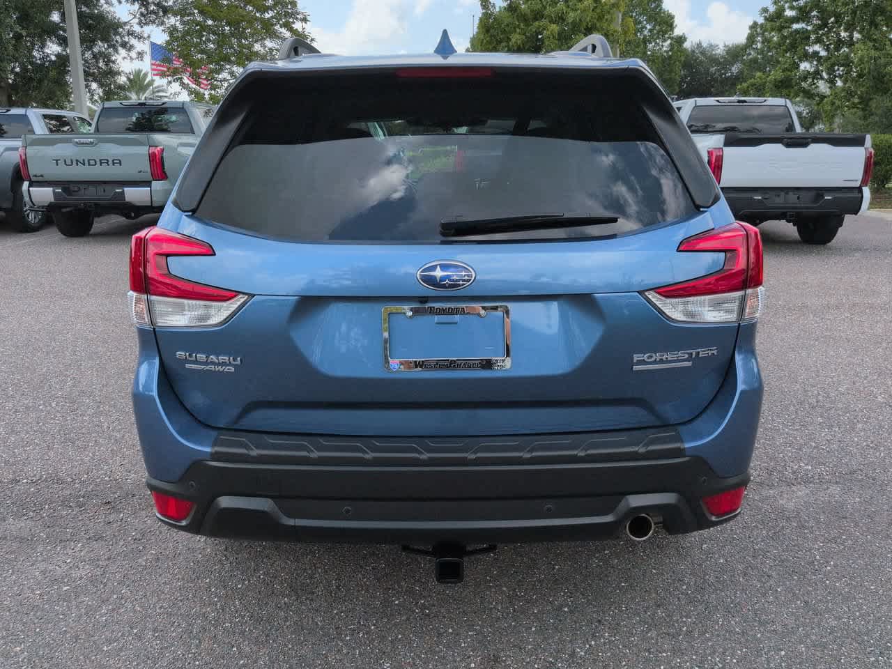 Used 2023 Subaru Forester Limited AWD/4WD image 5