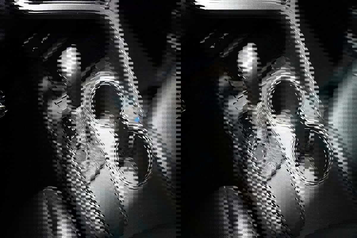 Used 2021 Toyota Camry SE w/ Carpet Mat Package (TMS) image 17