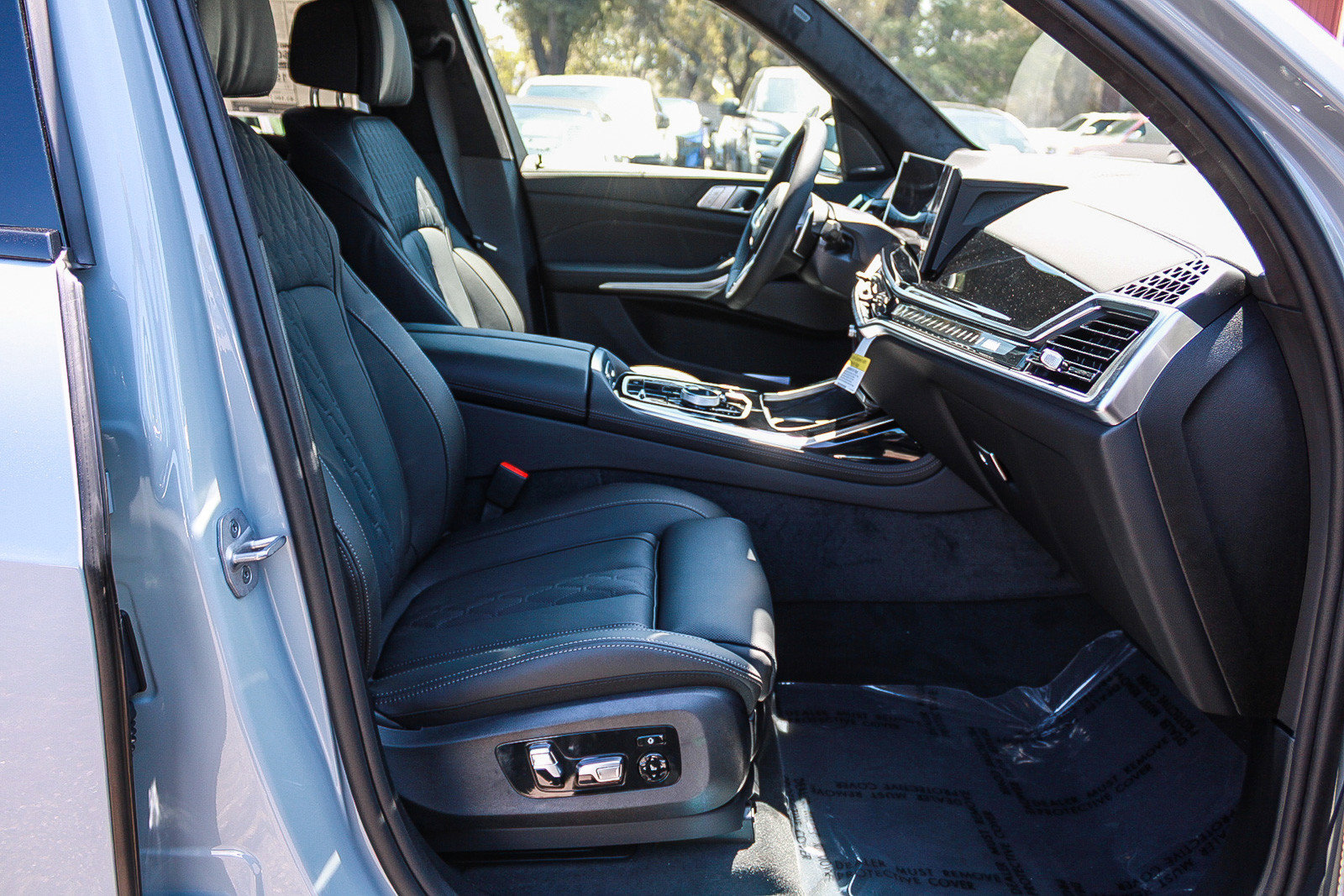 New 2027 BMW X7 M60i AWD/4WD image 15