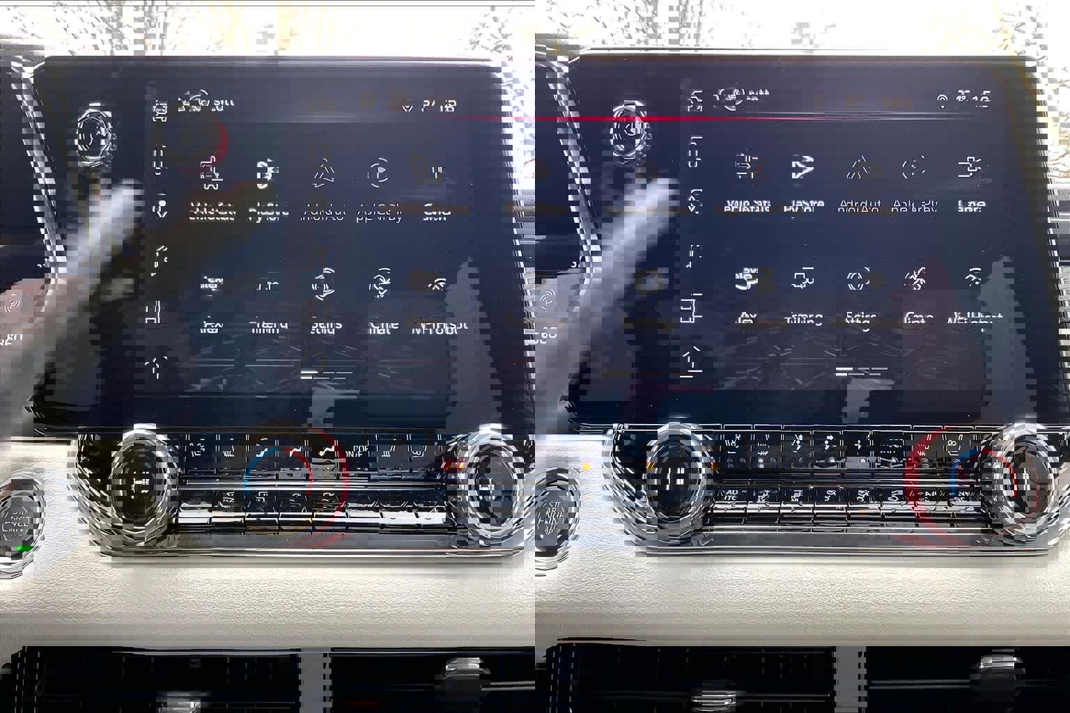 Used 2025 GMC Canyon AT4 w/ AT4X Package image 34