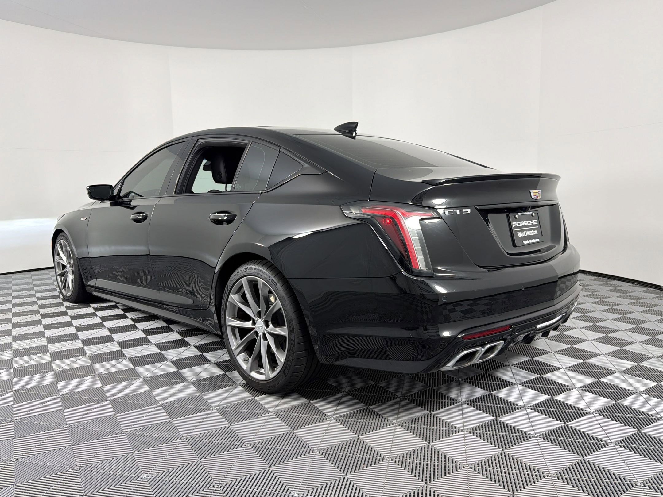 Used 2023 Cadillac CT5 V w/ Premium Package RWD image 3