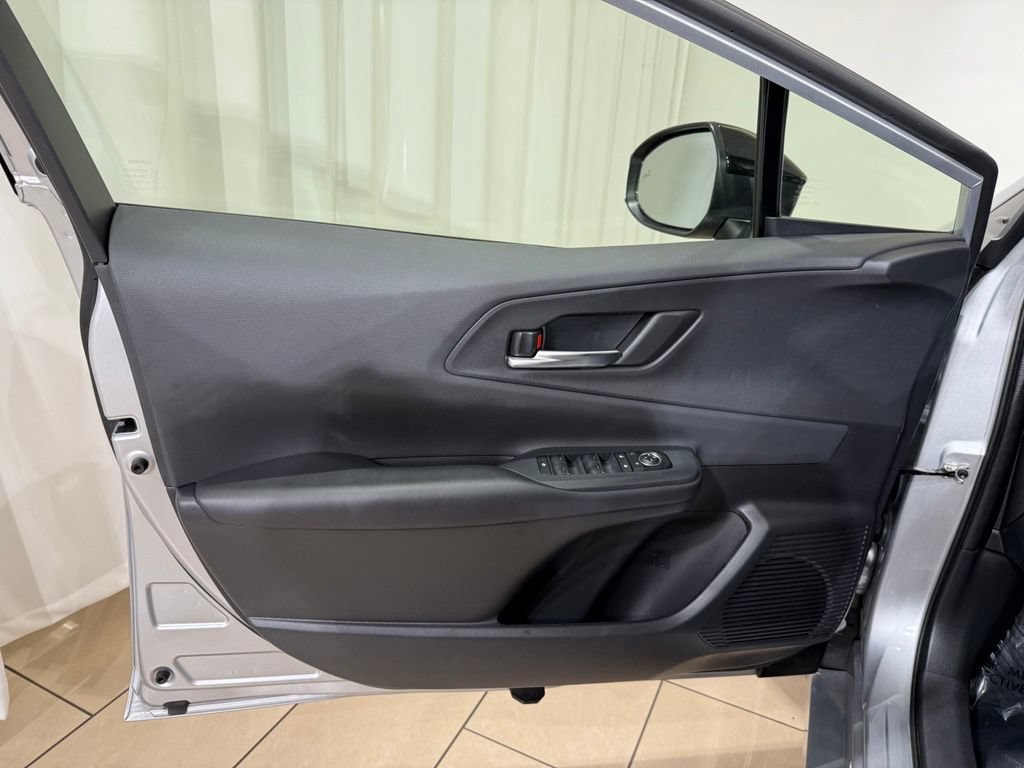 Used 2024 Toyota Prius Prime FWD image 16