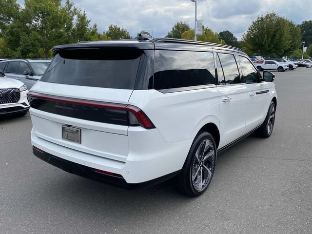 New 2027 Lincoln Navigator L Black Label w/ Black Label Special Edition AWD/4WD image 30