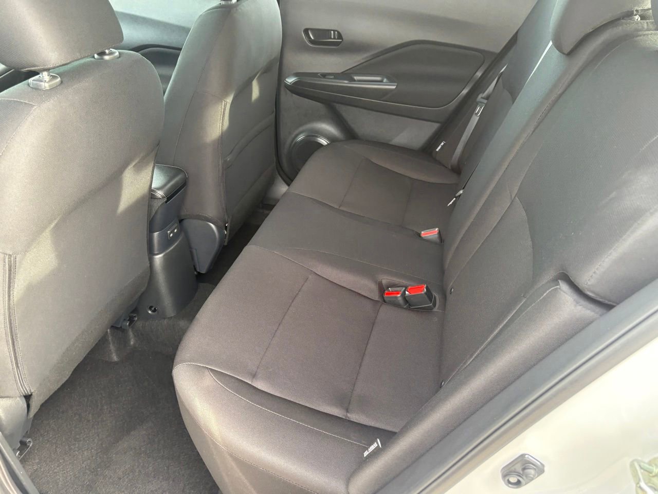 Certified 2025 Nissan Kicks Play S FWD image 35