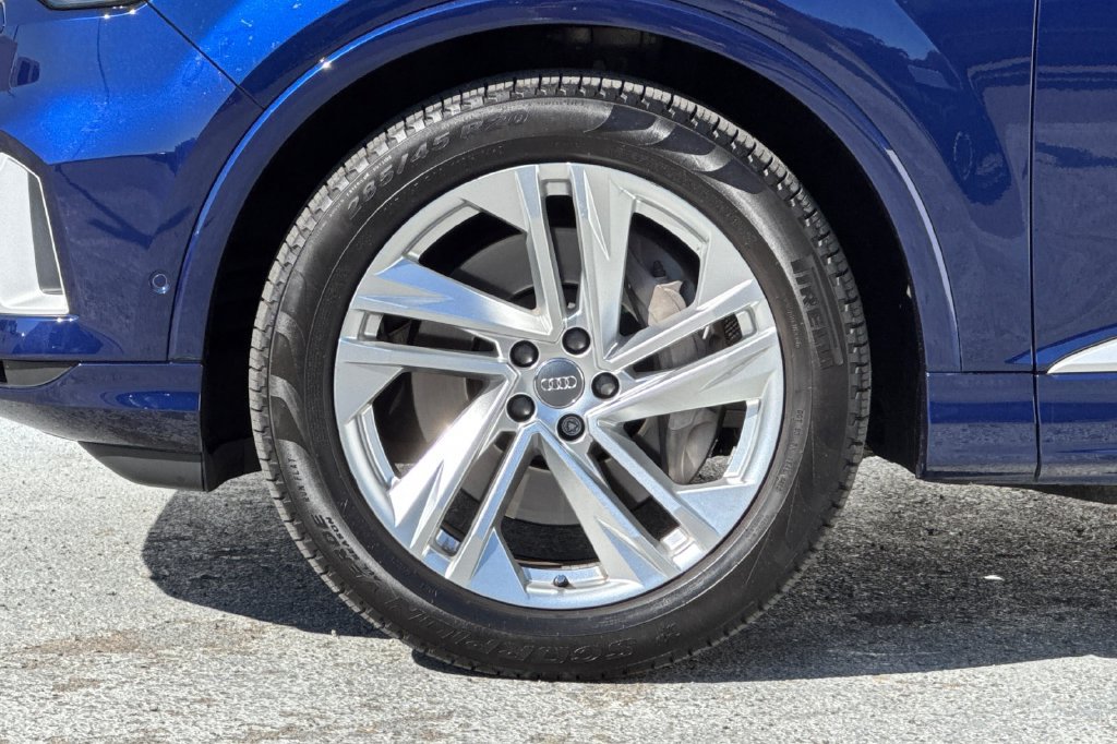 Used 2020 Audi Q7 3.0T Prestige w/ Prestige Package AWD/4WD image 27