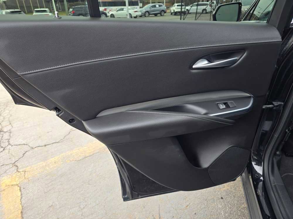 Used 2023 Cadillac XT4 Premium Luxury image 28