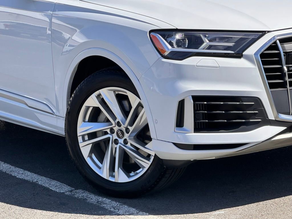 Used 2023 Audi Q7 3.0T Premium Plus AWD/4WD image 39