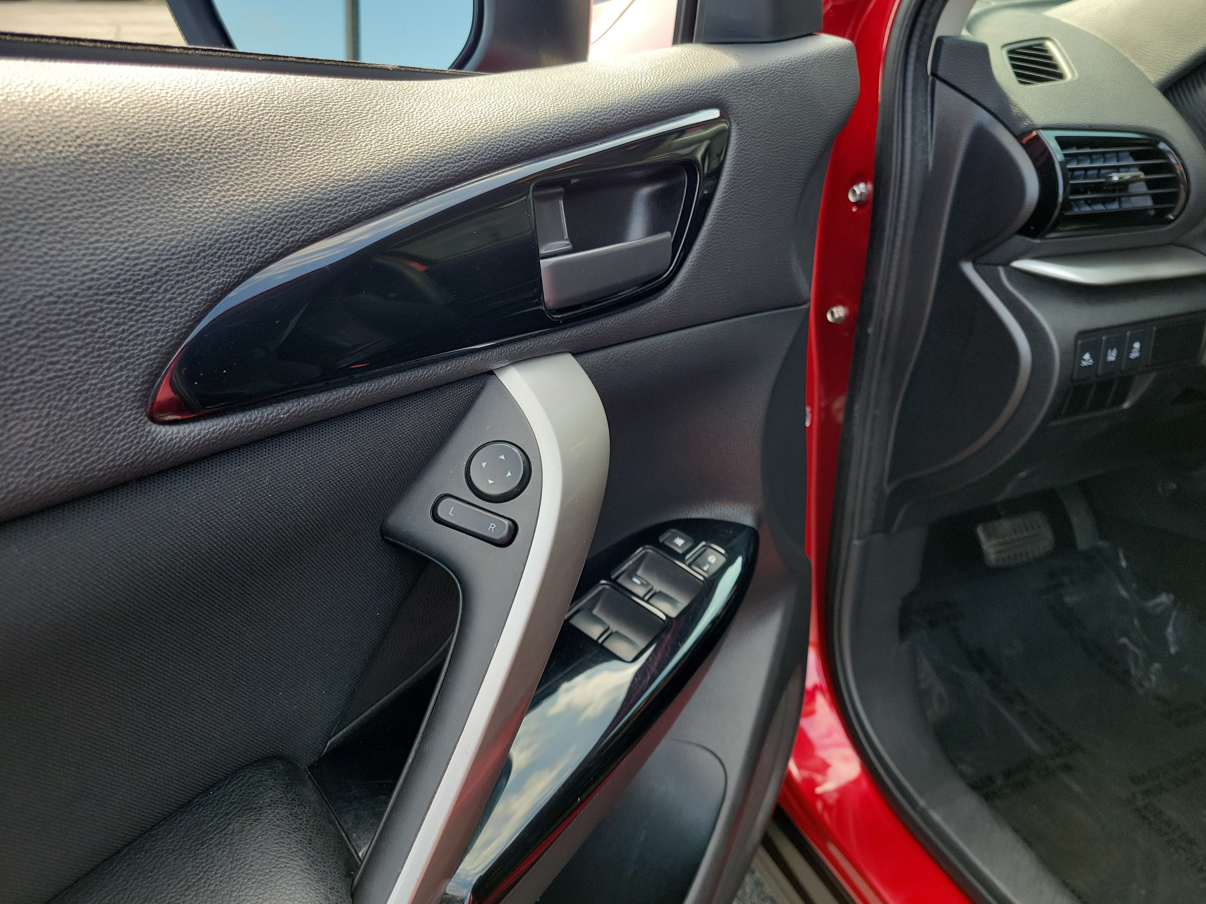 Used 2024 Mitsubishi Eclipse Cross LE AWD/4WD image 18