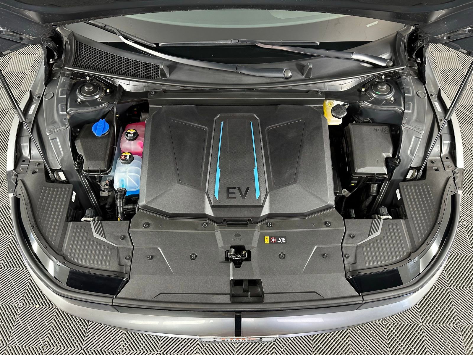 Used 2024 Hyundai Ioniq 5 Limited image 27