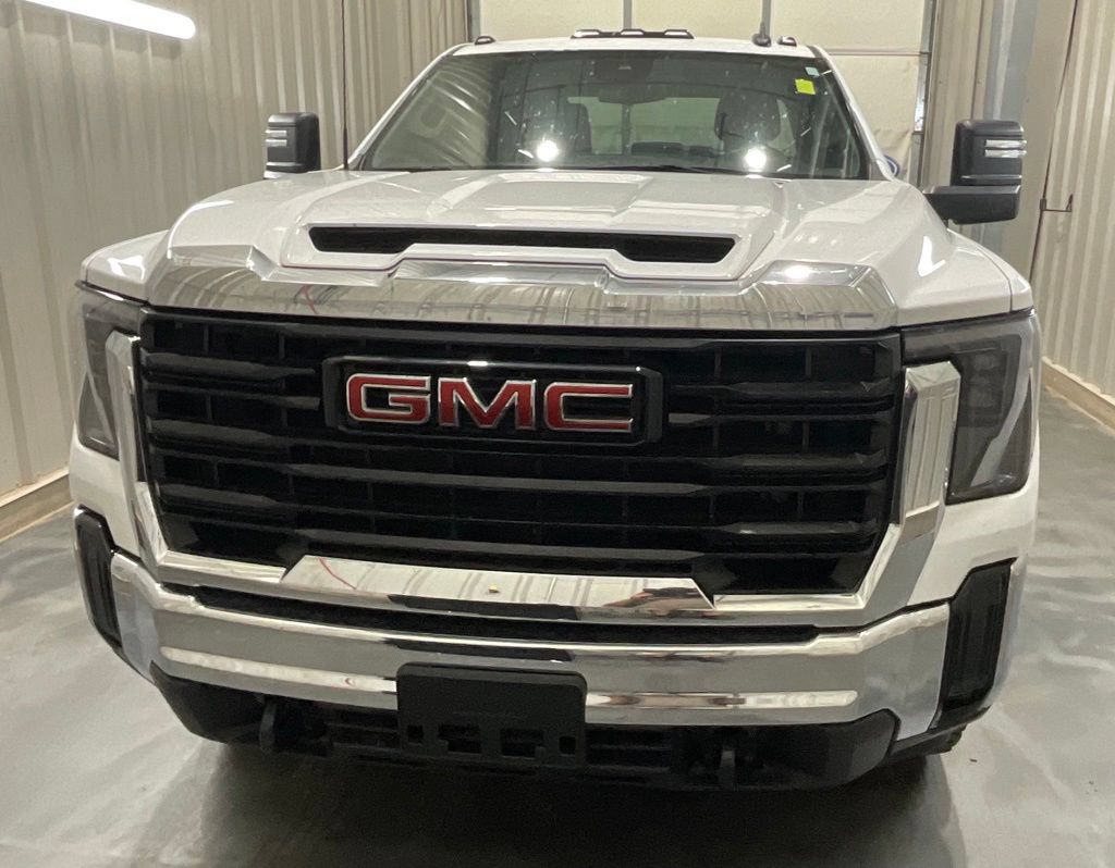 Used 2024 GMC Sierra 3500 Pro w/ Convenience Package AWD/4WD image 5