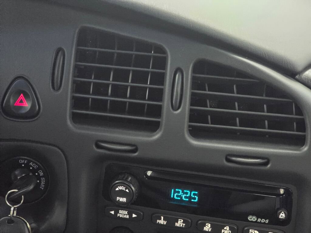 Used 2002 Chevrolet Monte Carlo SS w/ Preferred Equipment Group image 98