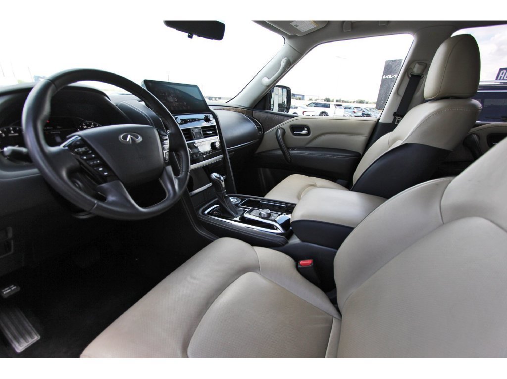 Used 2023 INFINITI QX80 Premium Select w/ All-Season Package RWD image 33