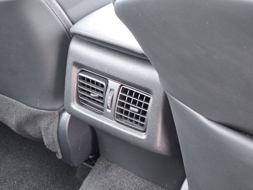 Used 2023 Toyota Camry XSE image 10