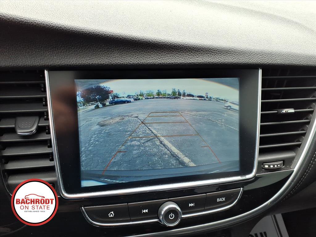 Used 2019 Buick Encore Essence w/ Experience Buick Package FWD image 11