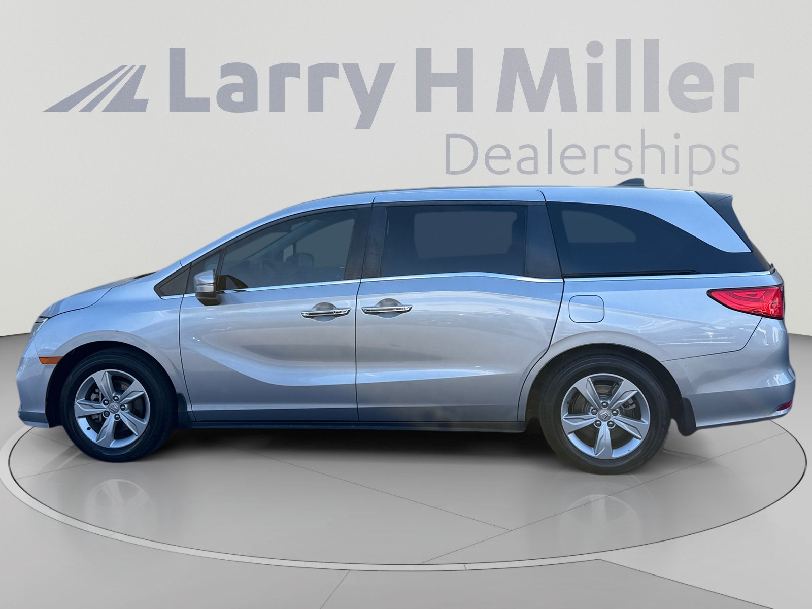 Used 2019 Honda Odyssey EX-L image 2