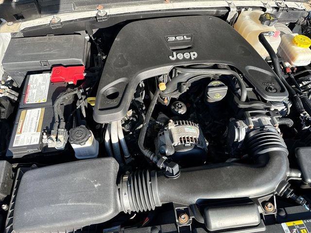 Used 2019 Jeep Wrangler Unlimited Sport S AWD/4WD image 26
