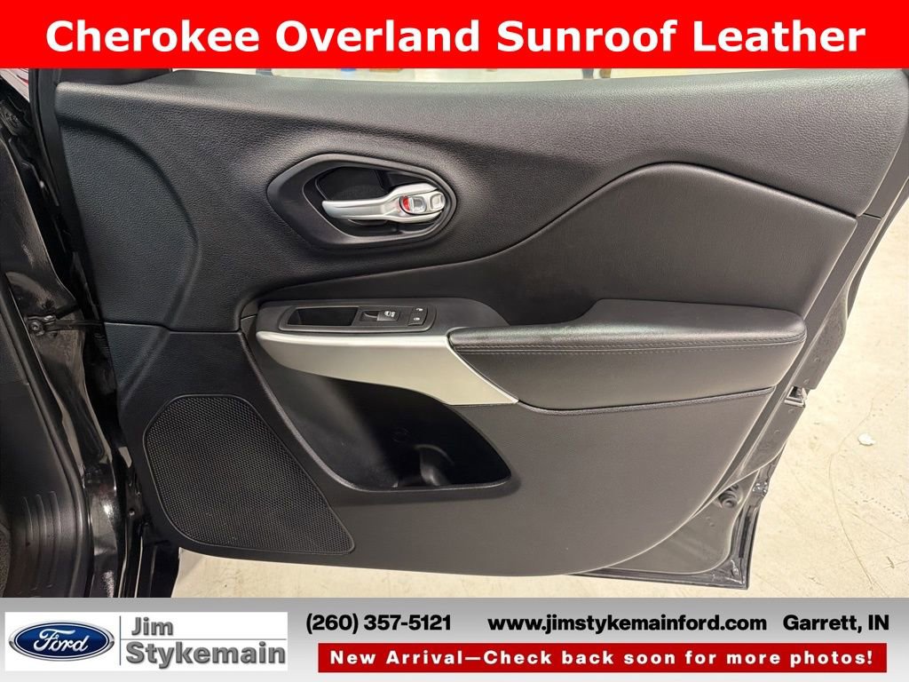 Used 2016 Jeep Cherokee Overland image 37