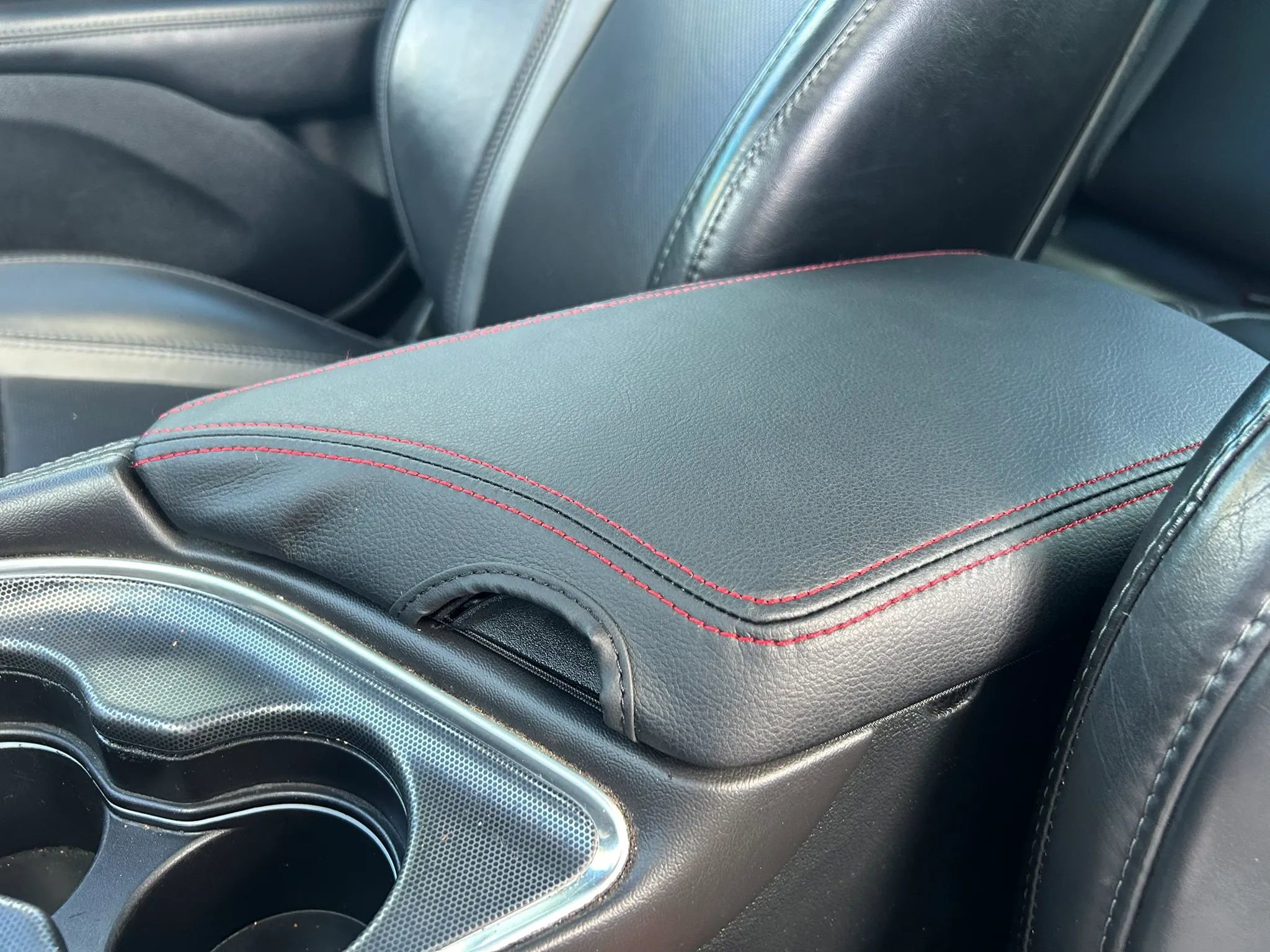 Used 2018 Dodge Challenger SXT Plus RWD image 13