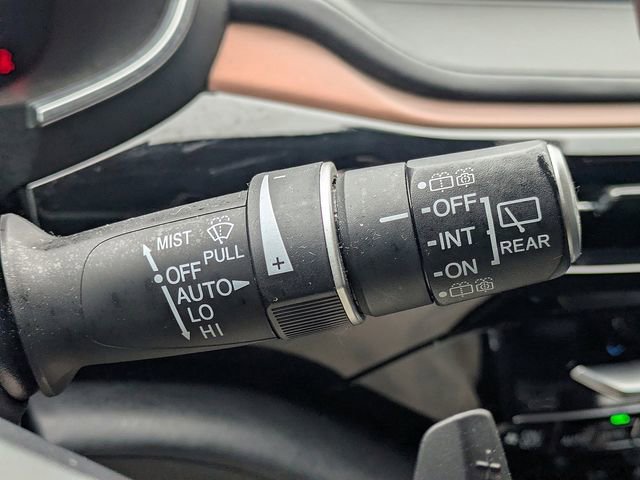 Used 2022 Acura MDX SH-AWD w/ Technology Package image 34