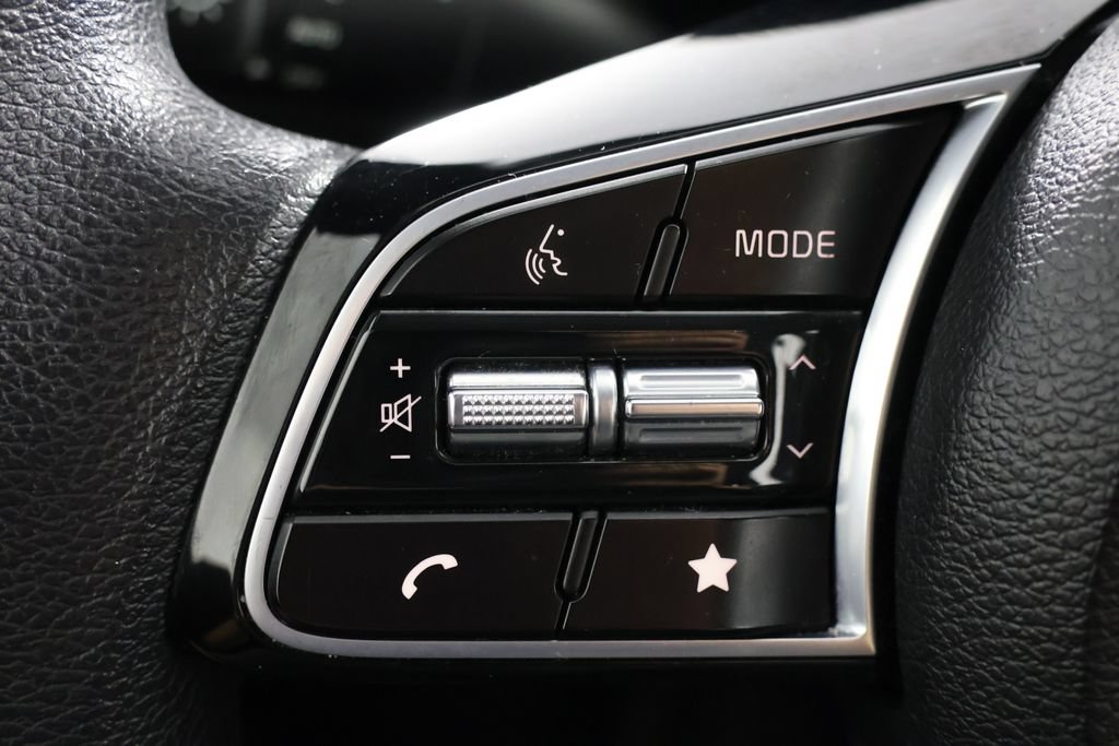 Used 2023 Kia Forte LXS FWD image 11
