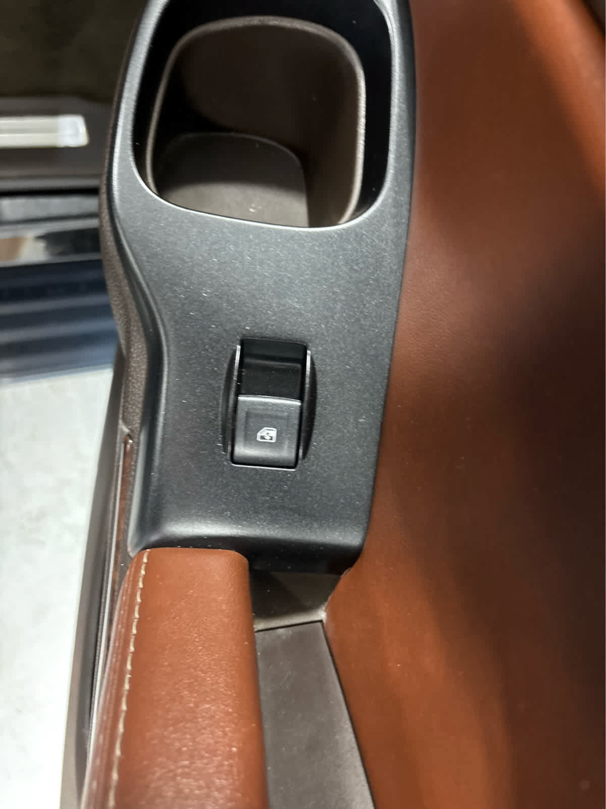 Used 2018 Chevrolet Tahoe Premier AWD/4WD image 28