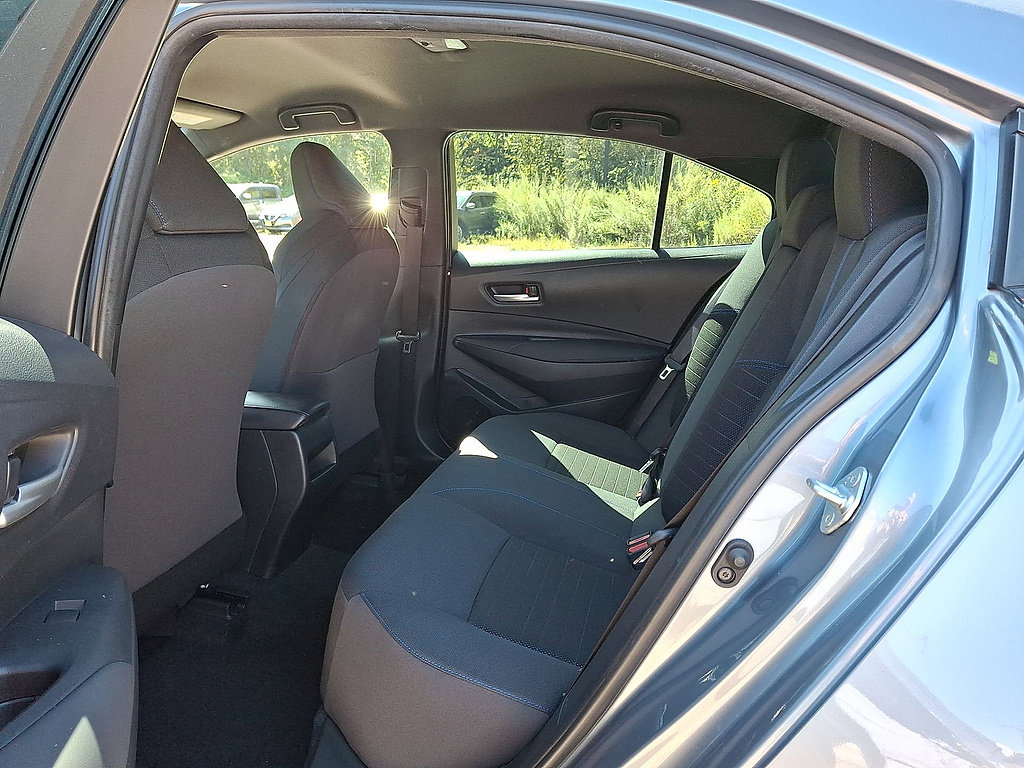 Used 2021 Toyota Corolla SE w/ Carpet Mat Package (TMS) FWD image 19