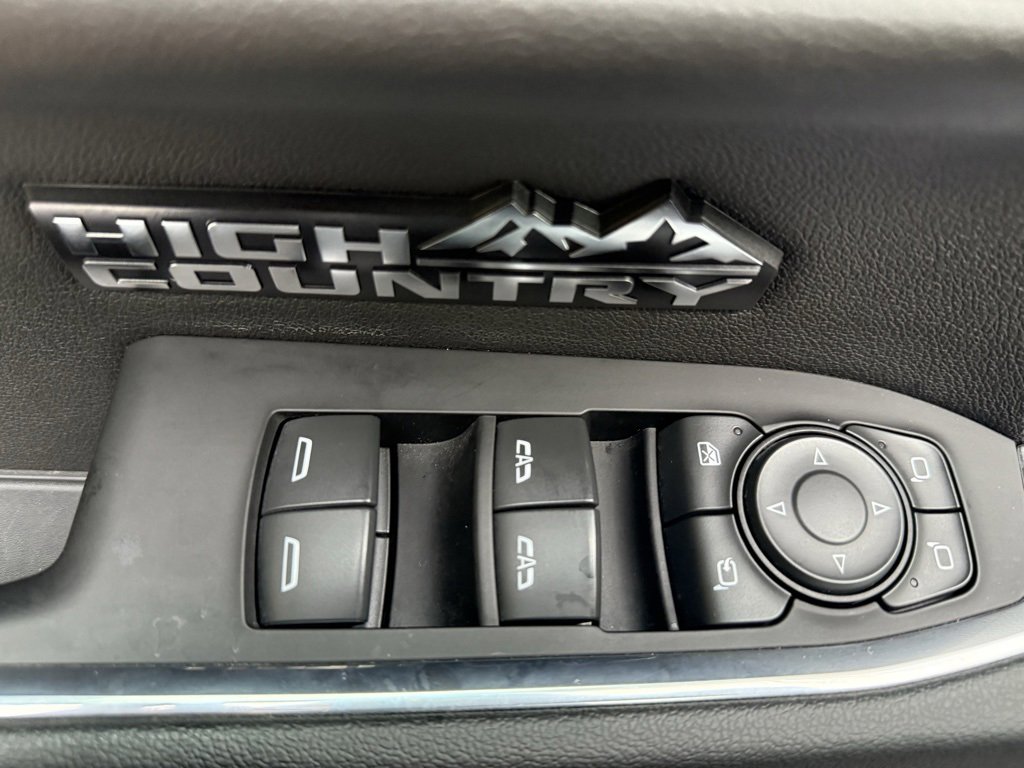 Used 2022 Chevrolet Silverado 1500 High Country w/ High Country Premium Package image 27