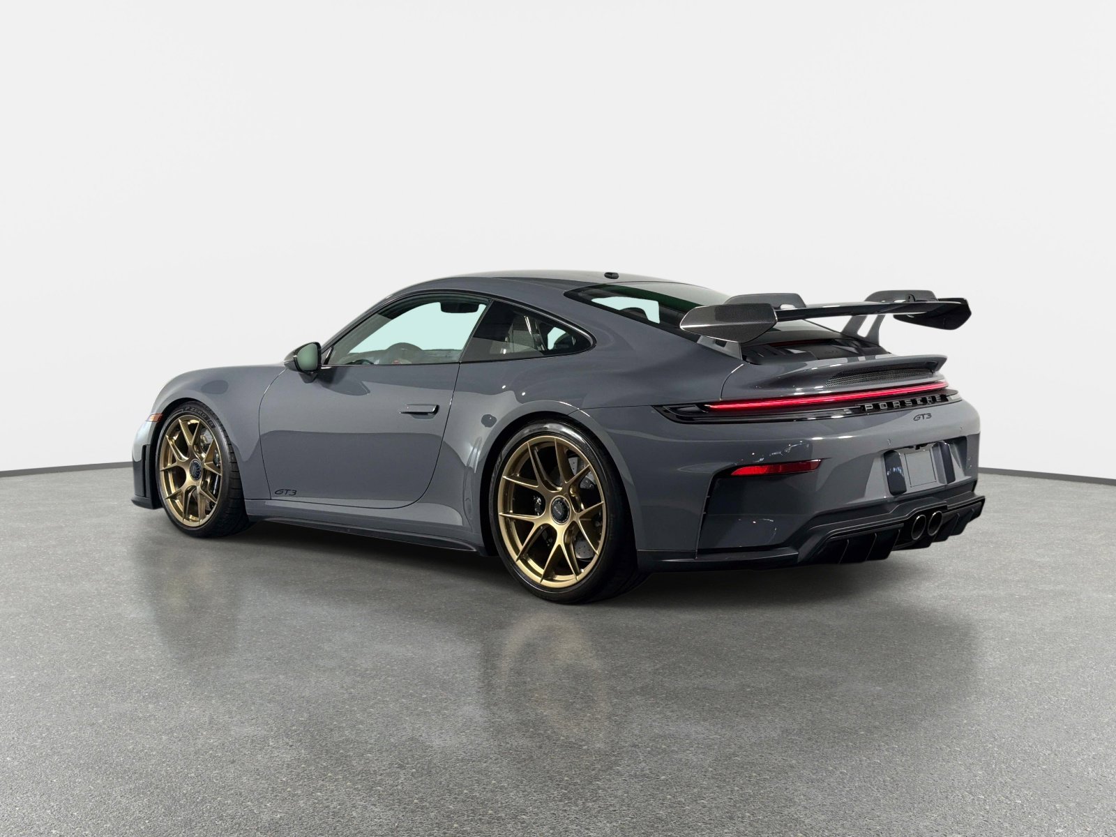 Used 2026 Porsche 911 GT3 w/ Weissach Package RWD image 5